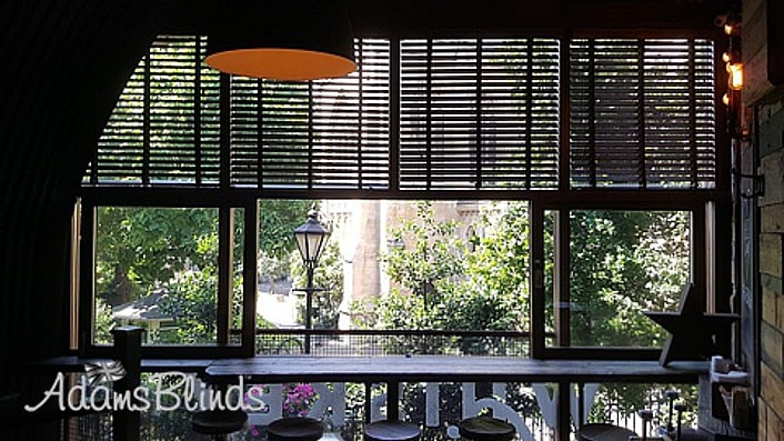 Wood Venetian Blinds With Tapes