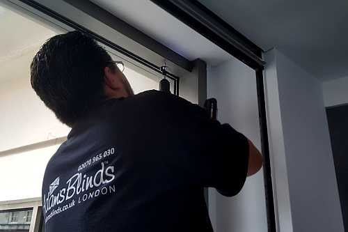 Blind fitter, Blind installer in London